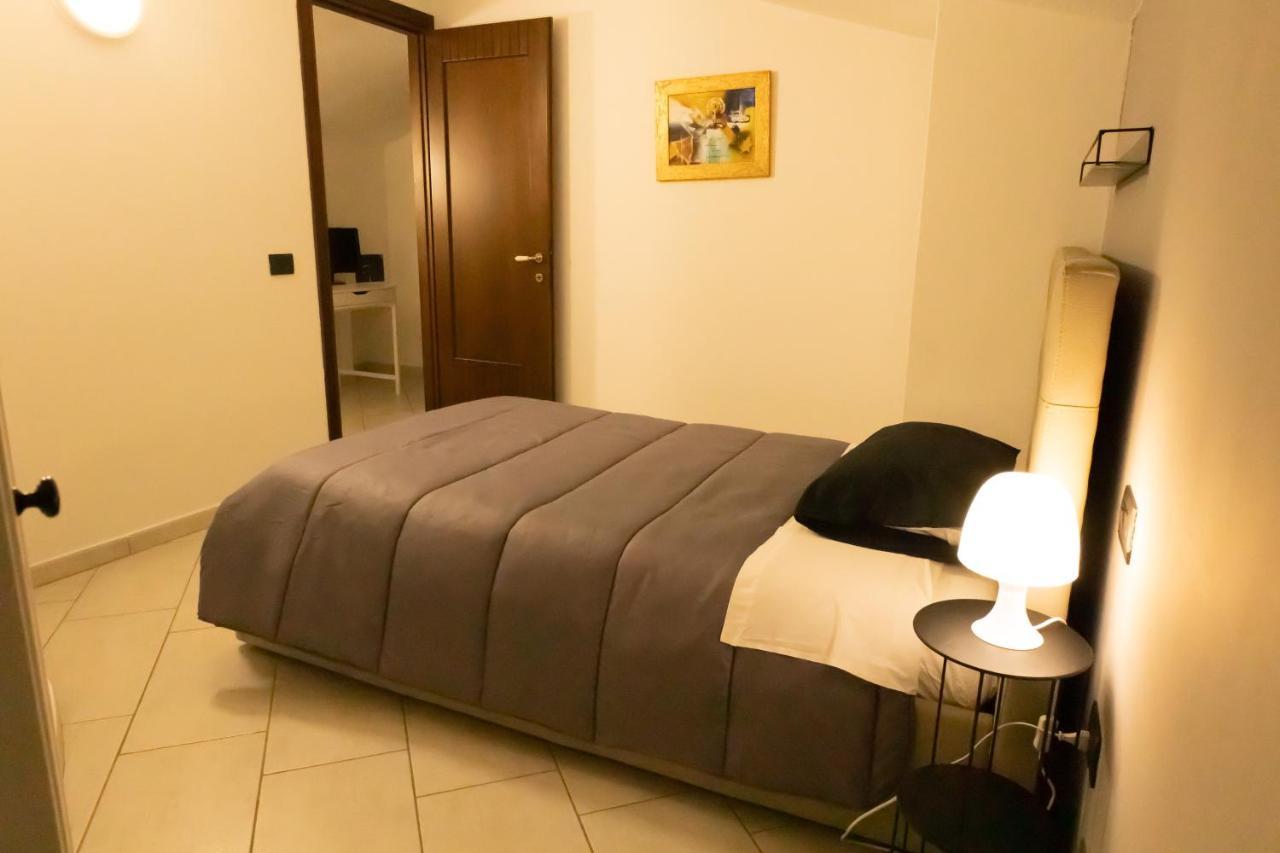 Locanda Del Buongustaio Каляри Екстериор снимка