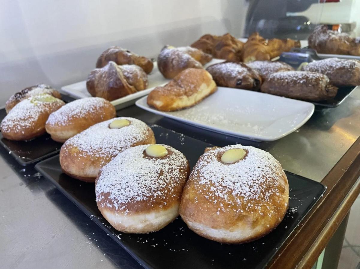 Locanda Del Buongustaio Каляри Екстериор снимка
